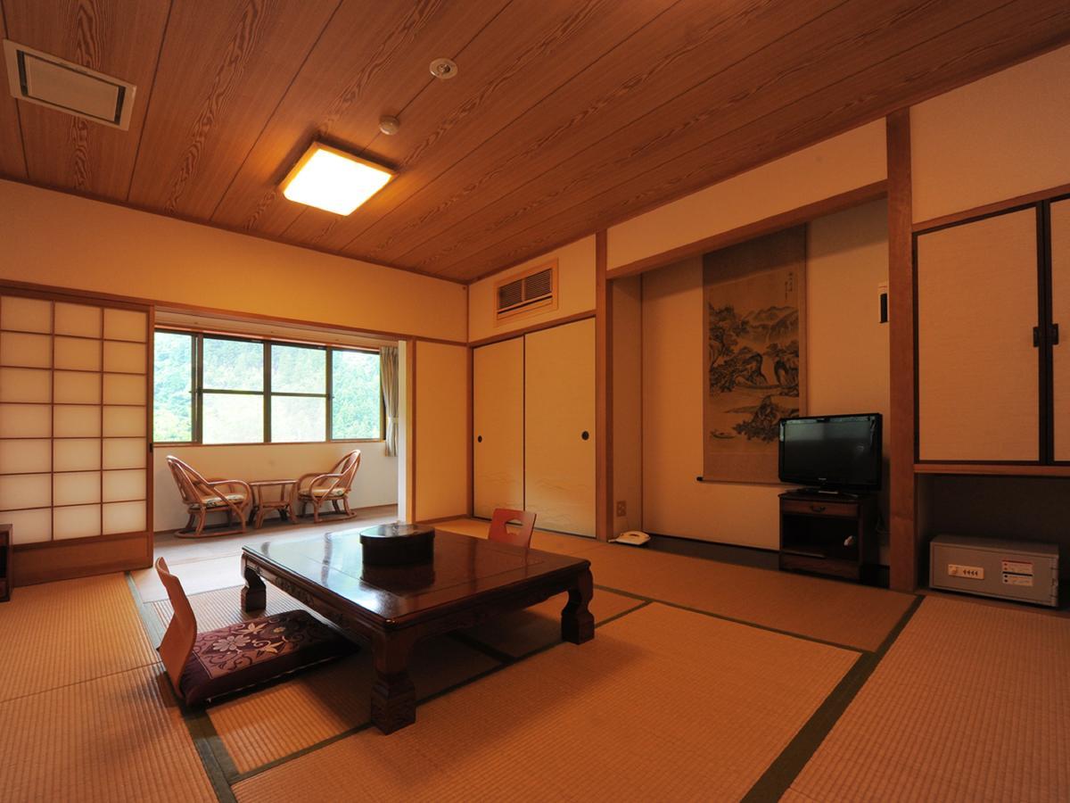 Kazuraya Miyoshi (Tokushima) Exterior foto